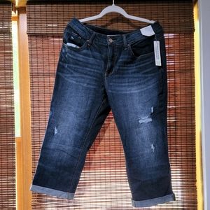 Time & Tru Capri Jeans